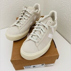 VEJA Campo Suede Sneaker Natural White EUR 39